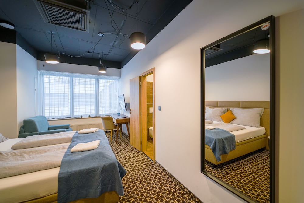 Business Triple Room - Photo 4