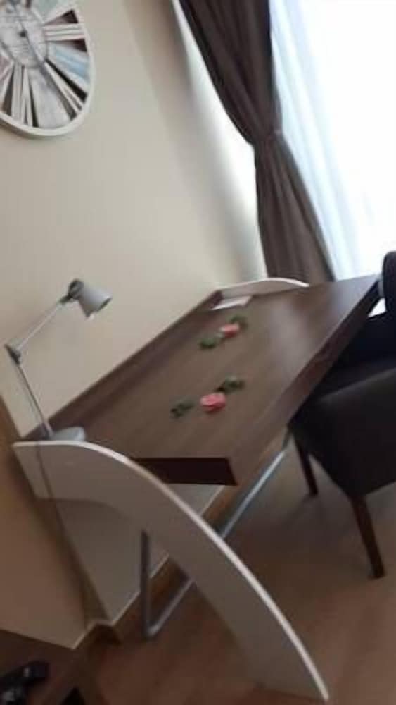Business Room, 1 King Bed with Sofa bed