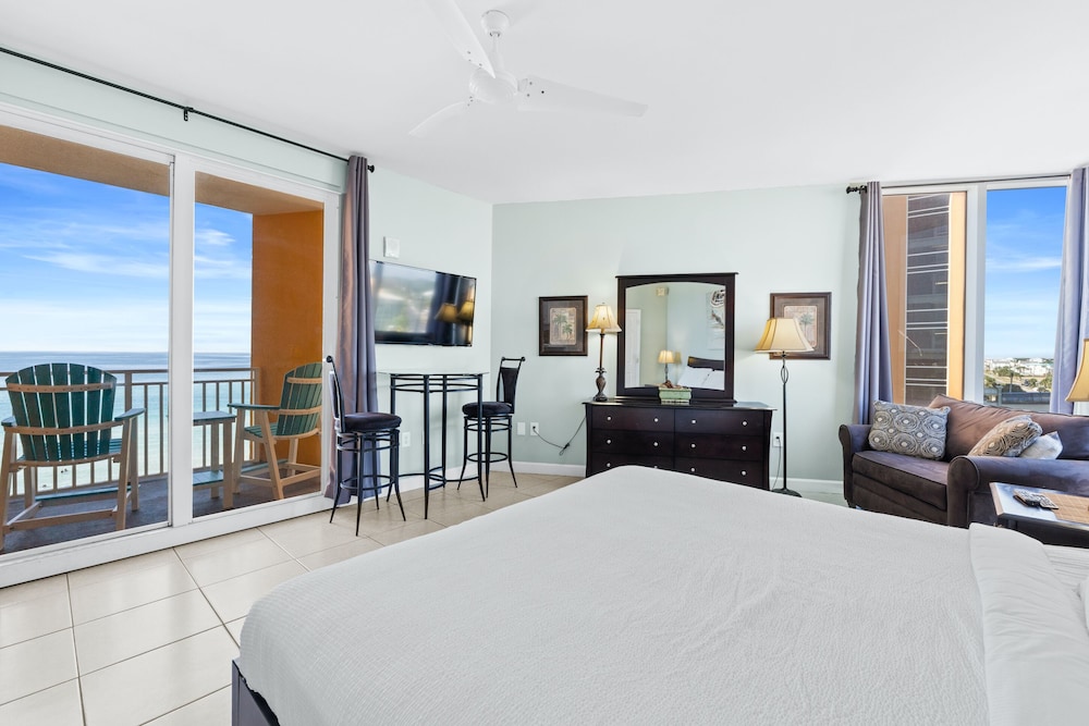 Studio, Ocean View (301E-A) photo 1