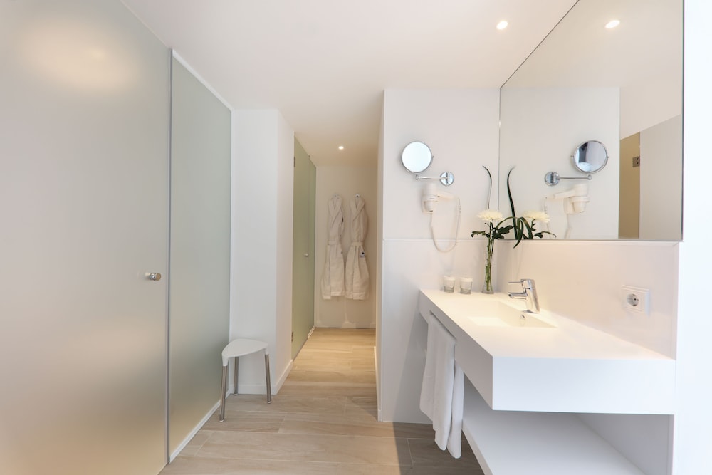 Junior Studio Suite, Sea View (Single Use, Priority Location)
