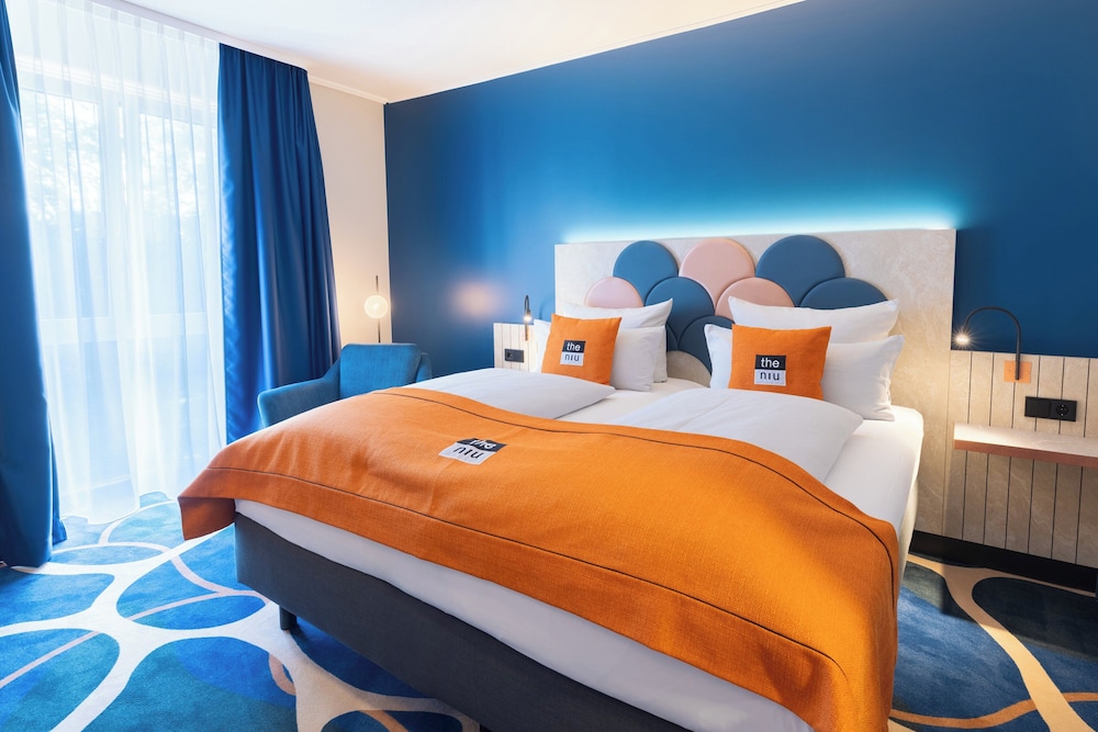 Standard Room, 1 Queen Bed - Photo 2