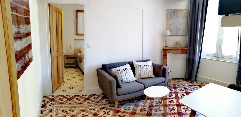 Romantic Suite, Private Bathroom, Park View (Amoureuse) photo 2