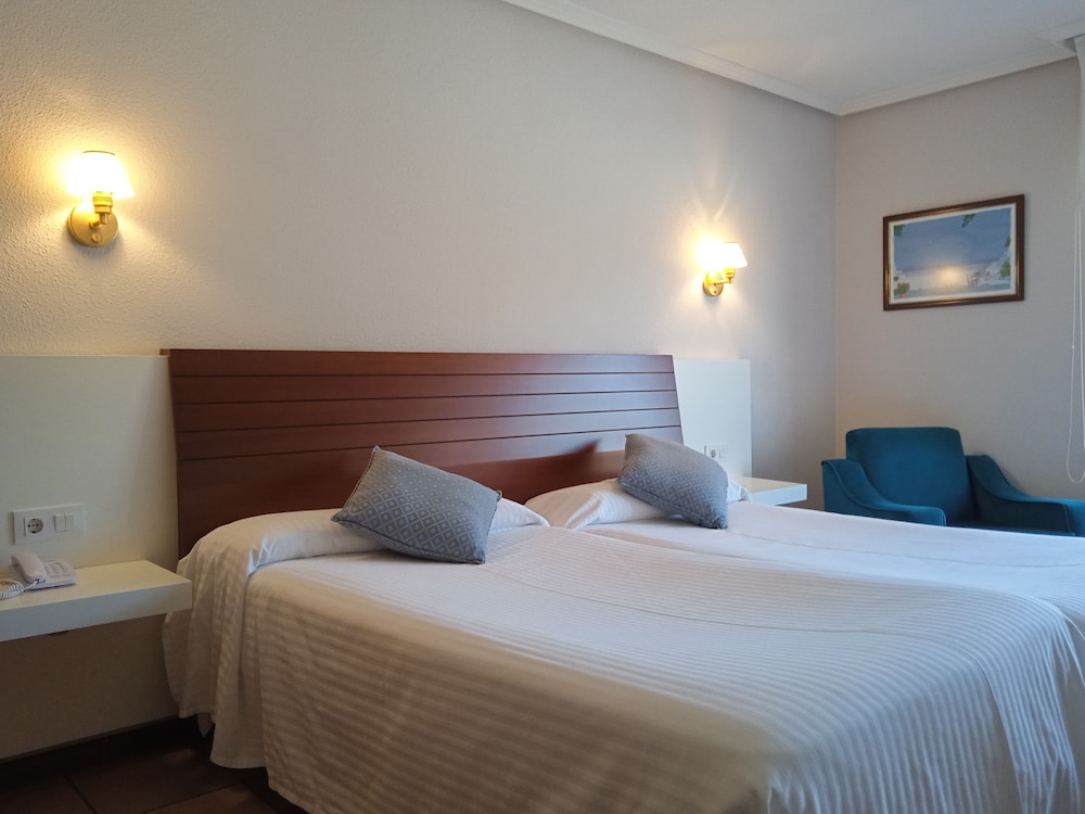 Double or Twin Room, Beach View