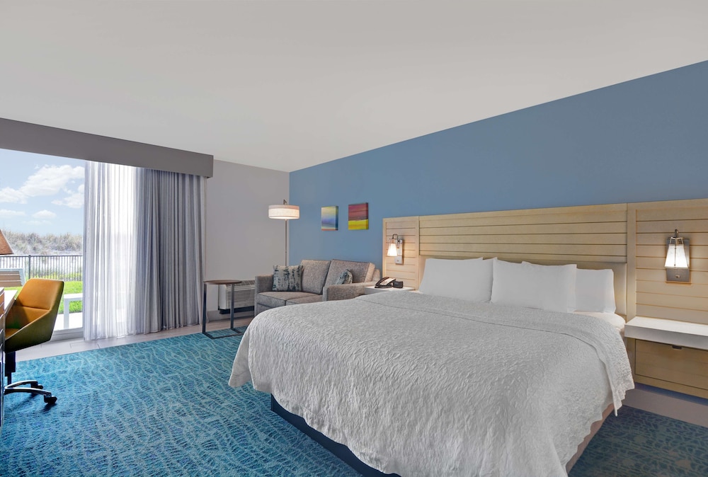 Room, 1 King Bed, Accessible - Photo 4