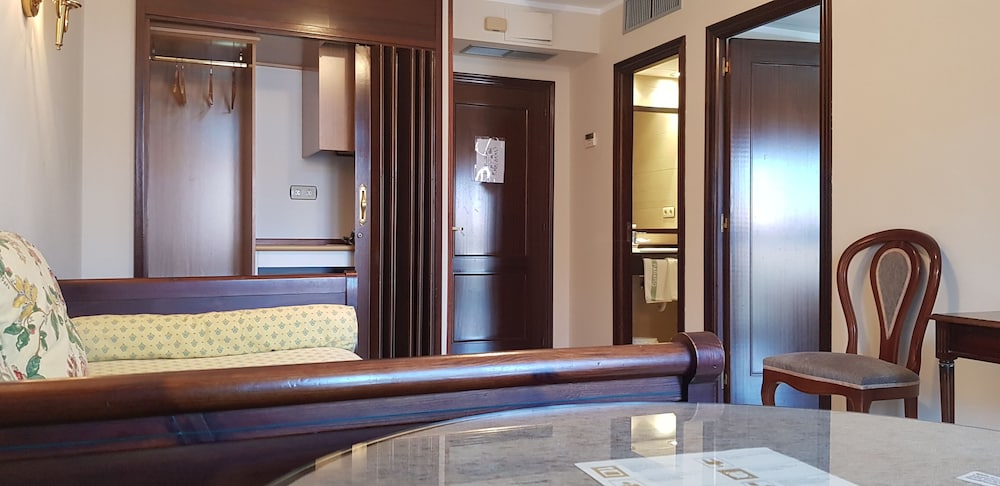 Junior Suite - Photo 14