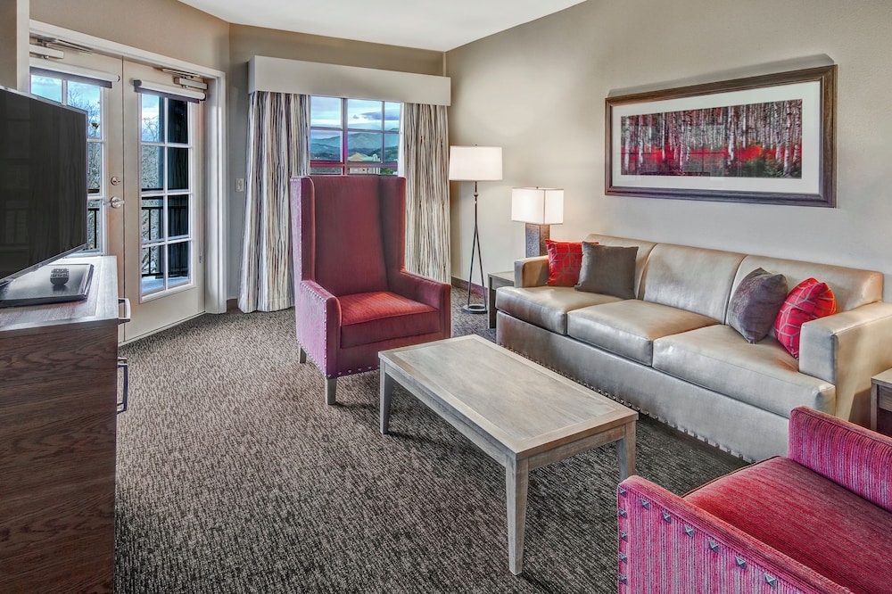 ADA Accessible, Suite, 2 Queen Beds (Mobility & Hearing, Roll-in Shower) photo 2