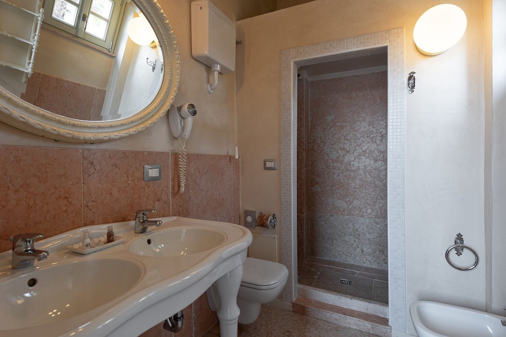 Superior Double Room - Photo 4