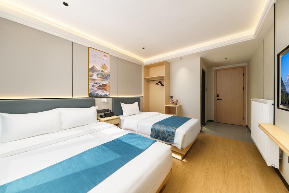 Family Double Room, Mountain View photo 2