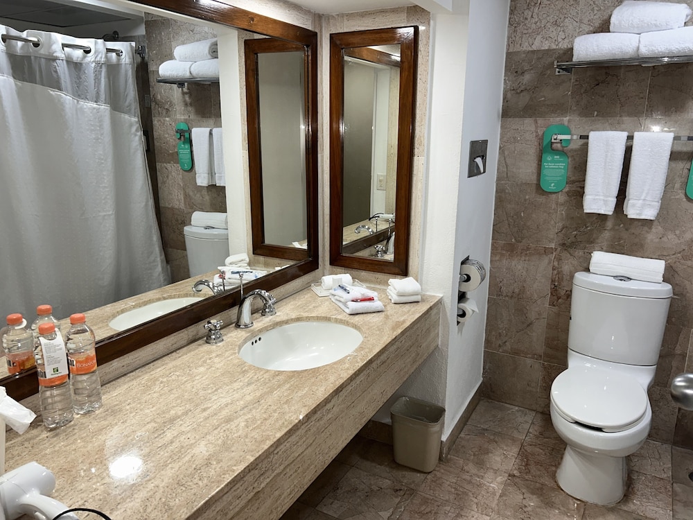 Standard Double Room with Two Double Beds - Disability Access