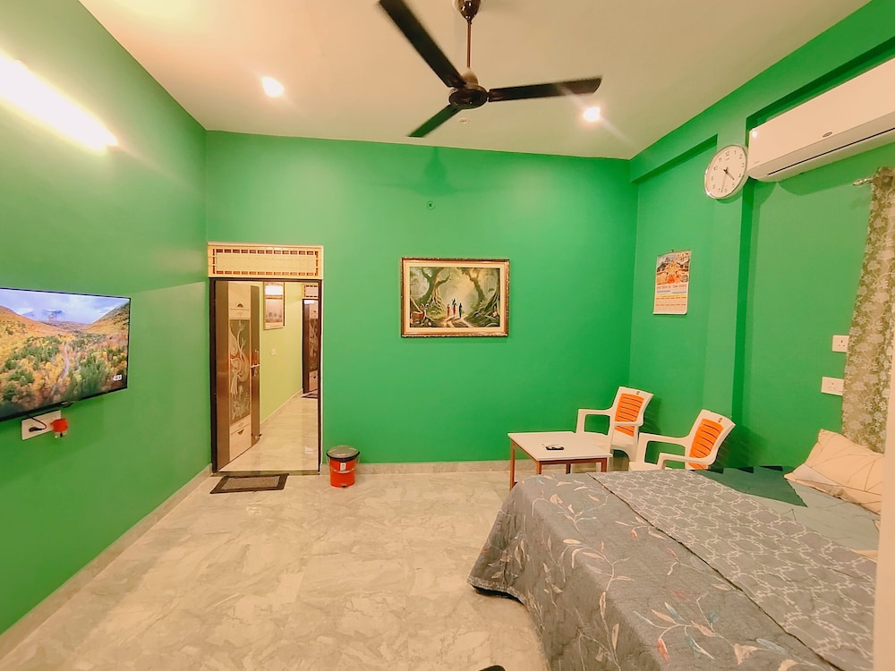 Deluxe Suite, Balcony, City View
