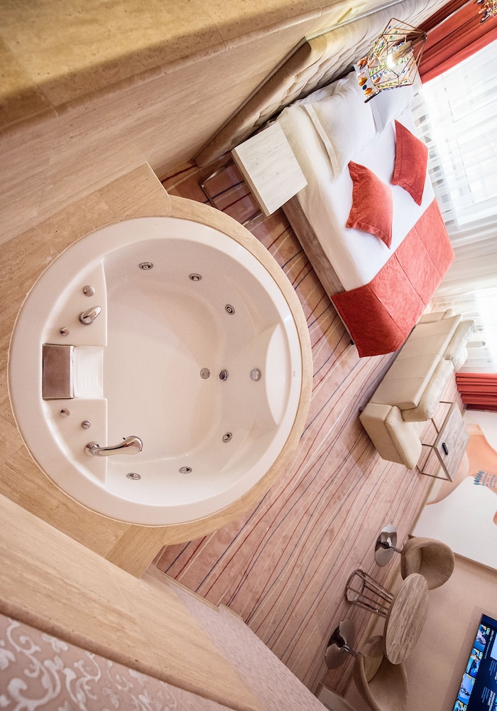 Luxury Suite, 1 Bedroom photo 3