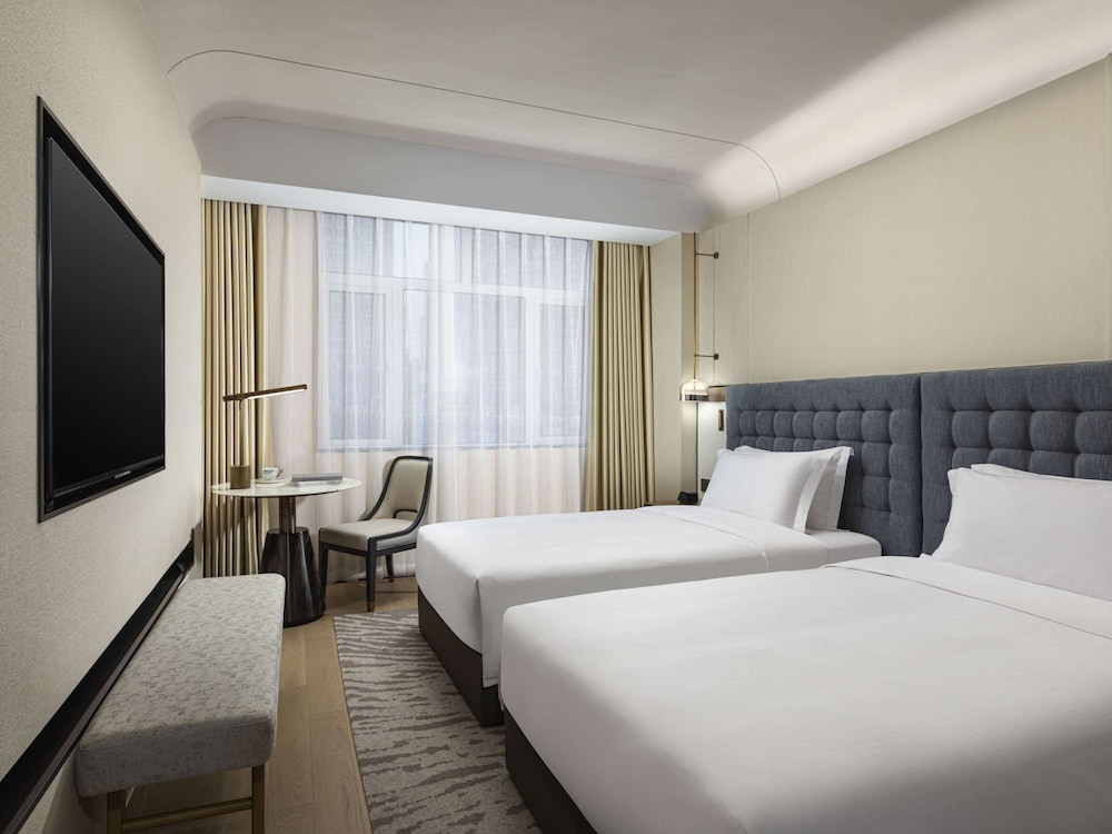 Premier Twin Room photo 2