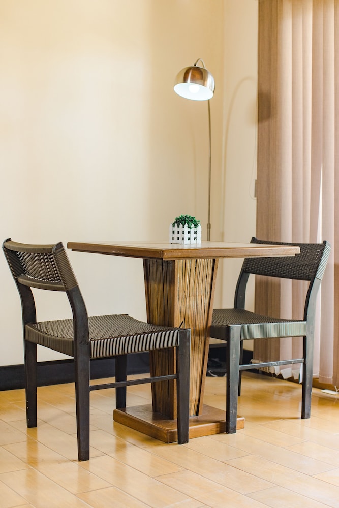 Premium Suite - Photo 6