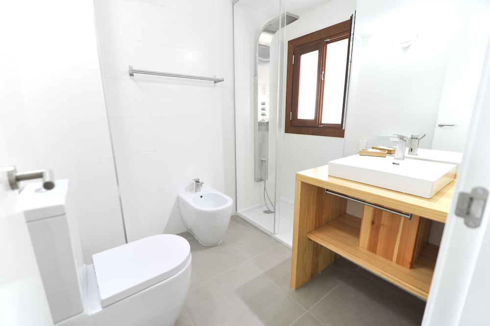 Standard Apartment, 2 Bedrooms, Ground Floor photo 2