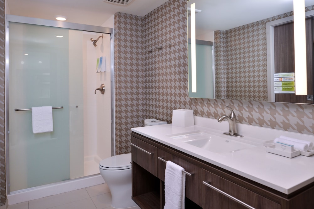 Suite, 1 Bedroom, Non Smoking - Photo 11