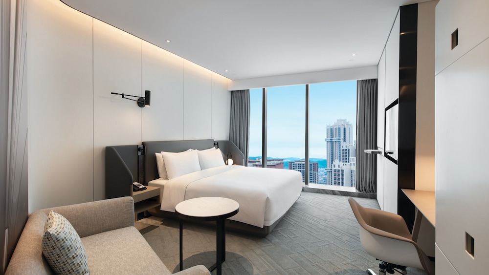 Standard Room, 1 King Bed, Accessible