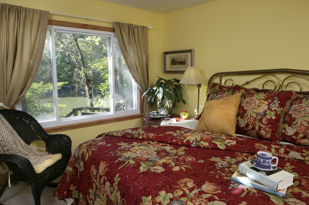 Becky Thatcher Cottage photo 1