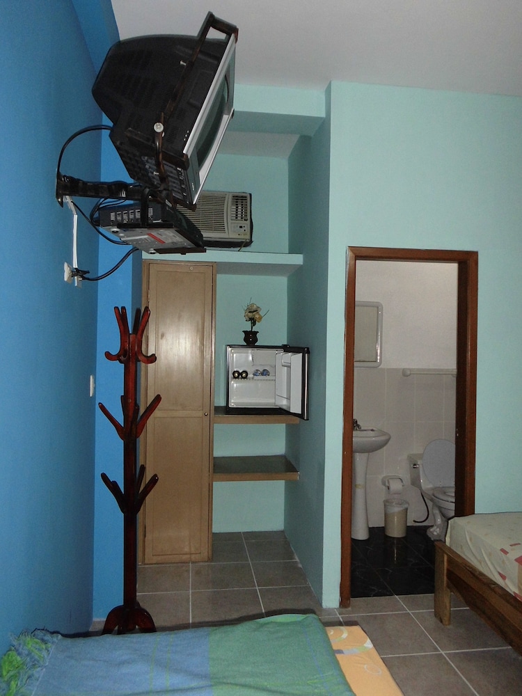 Standard Triple Room, 1 Bedroom photo 2