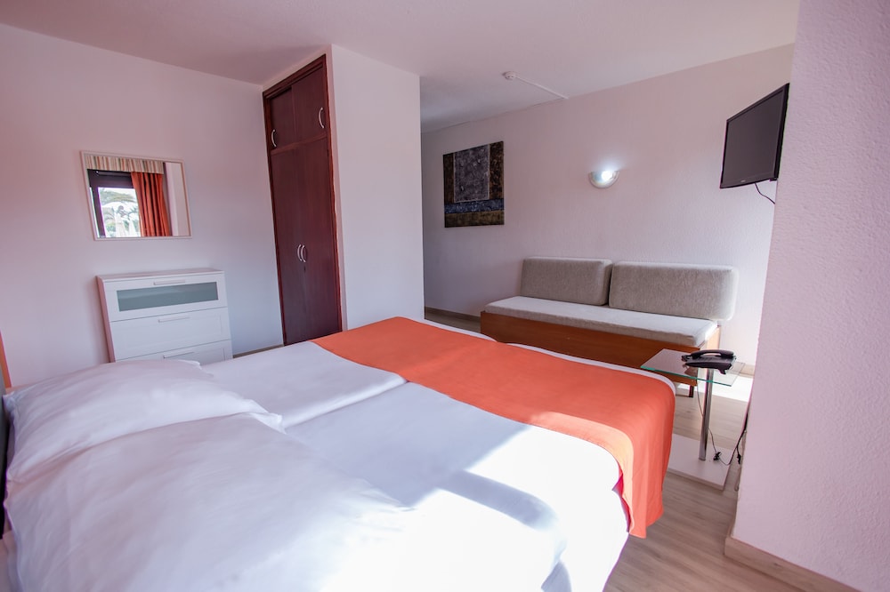 Classic Studio, Terrace, Pool View (2 Adults)