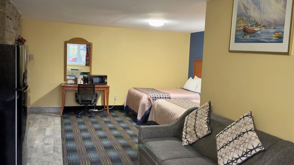 Deluxe 2 two queen with sofa bed and Kitchenette photo 1
