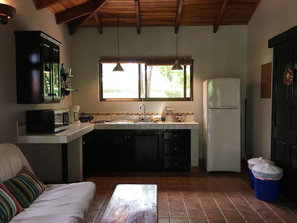 Signature Cottage, 1 Bedroom, Kitchen, Garden Area photo 1