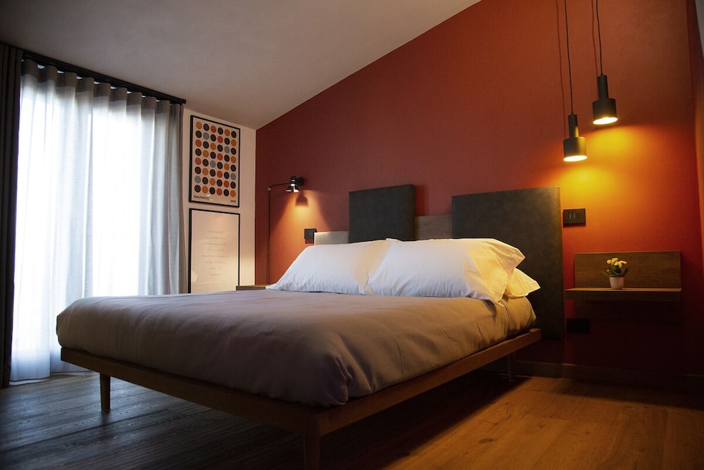Double Room, Balcony, City View photo 1