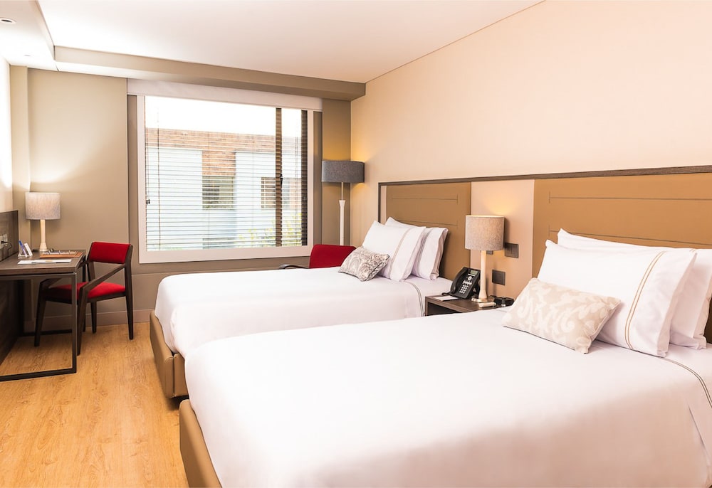 Premium Twin Room photo 2