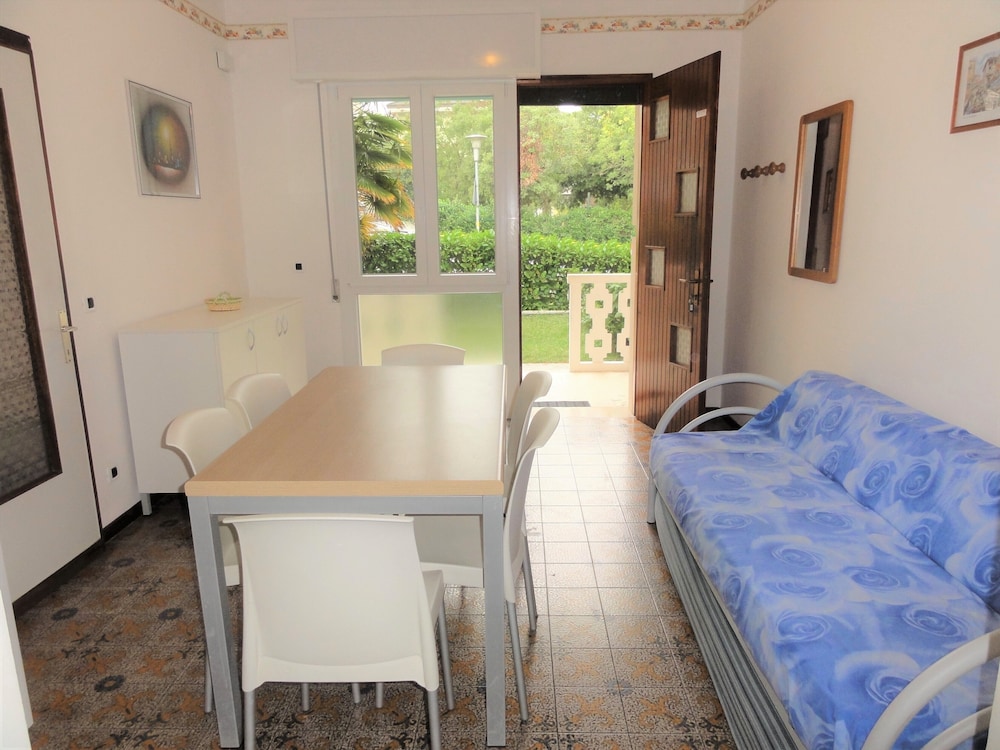 Apartment, 2 Bedrooms (B30016)