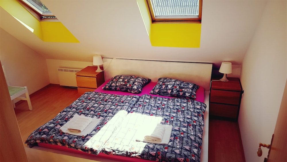 Apartment, 1 Bedroom, Mountain View photo 1