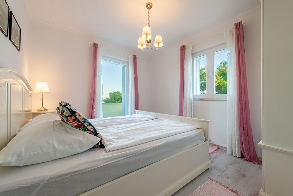 Villa, 4 Bedrooms, Private Pool, Sea View