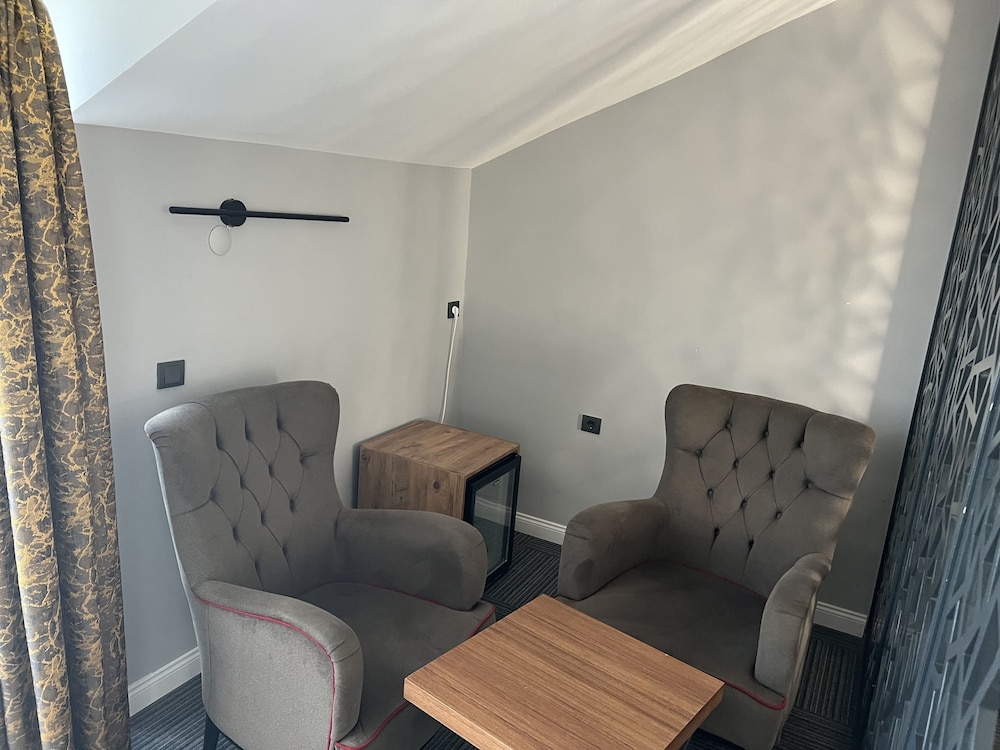 Royal Suite, 1 Queen Bed