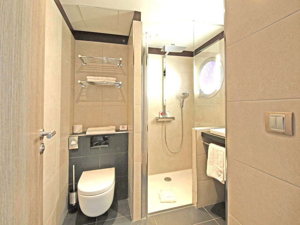 Family Double Room, 2 Bedrooms photo 2
