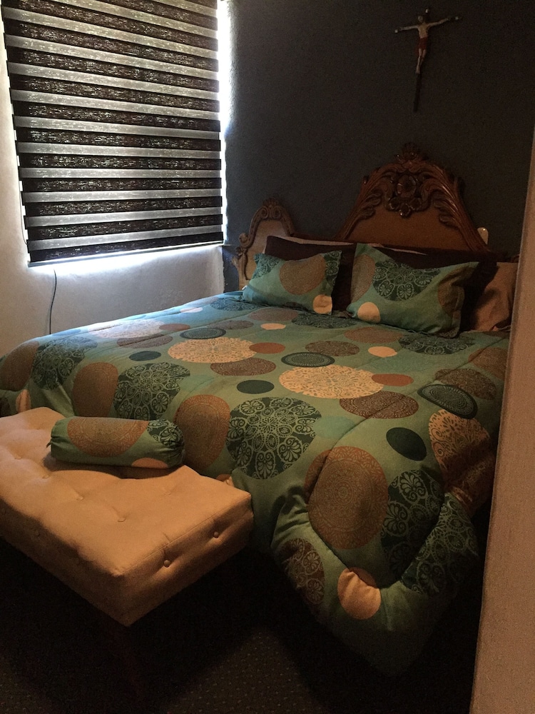 Senior Room, 1 King Bed (1p) photo 2