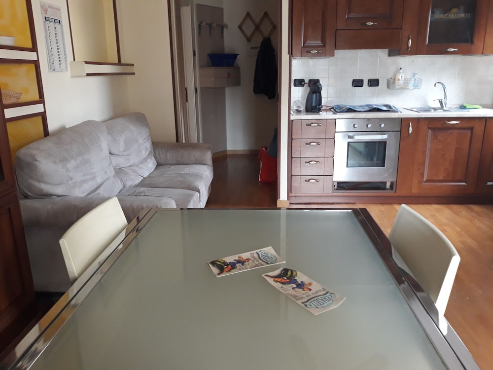 Double Room, Shared Bathroom photo 2