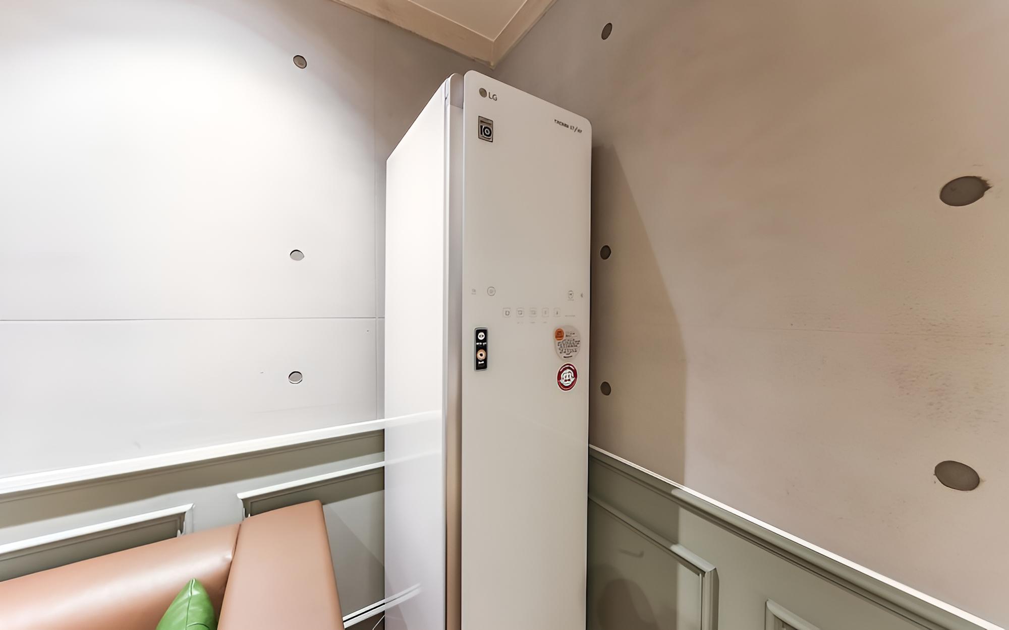 Room (Twin Standard) - Photo 10
