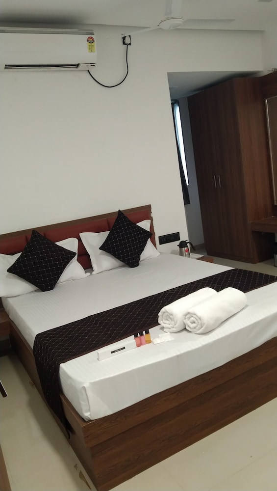 Superior Room, City View
