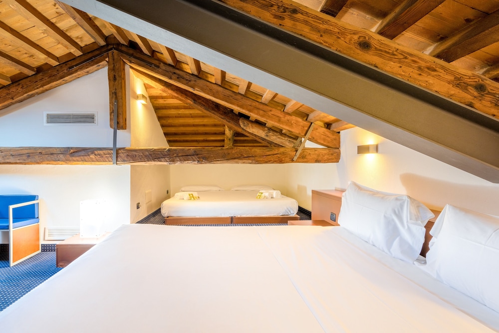 Family Suite (Junior)