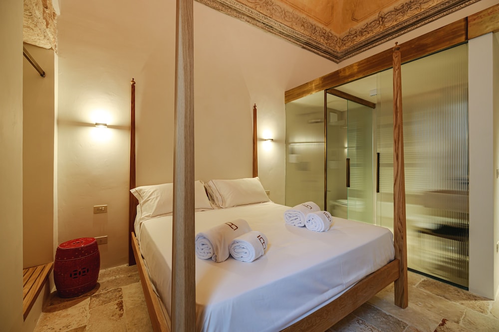 Standard Room, City View