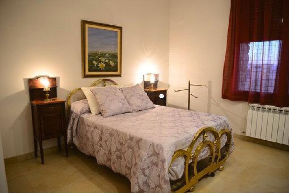 House, 4 Bedrooms