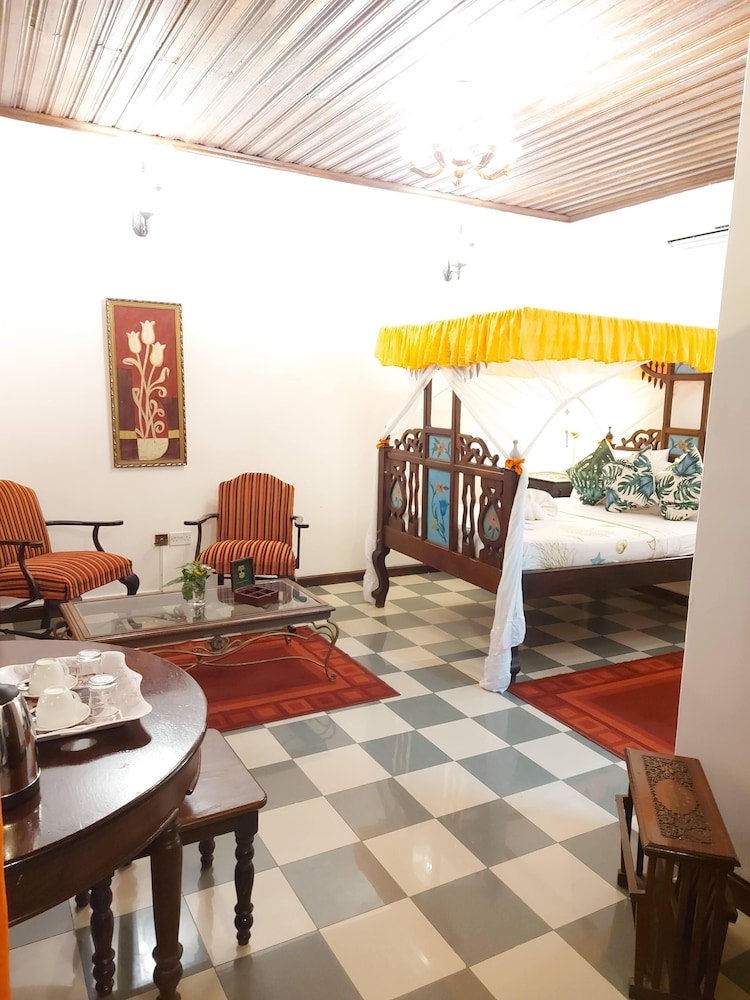 Deluxe Double or Twin Room photo 2