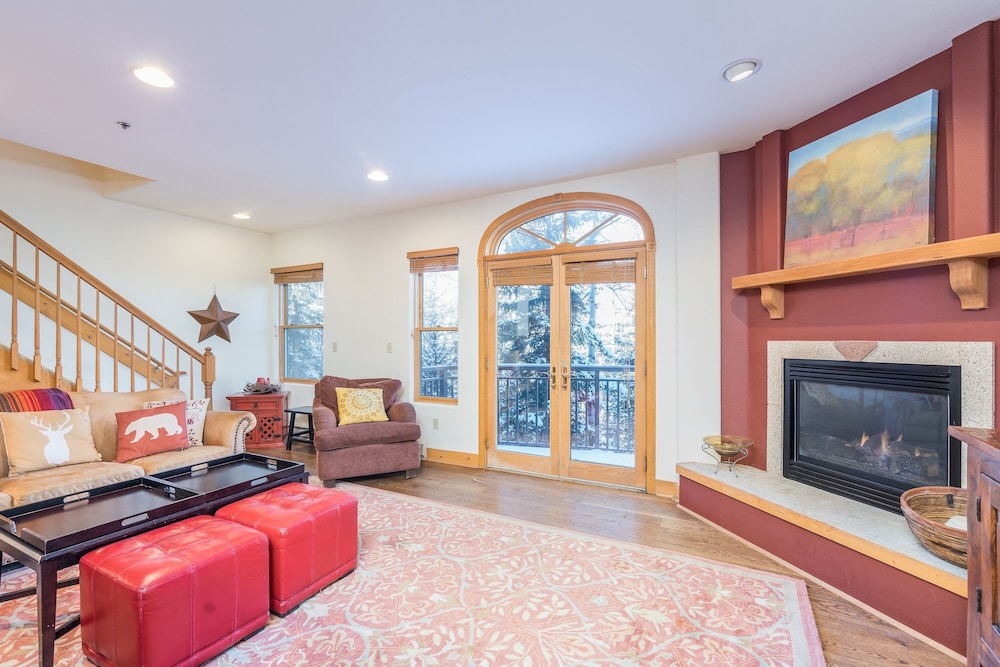 Condo, 4 Bedrooms