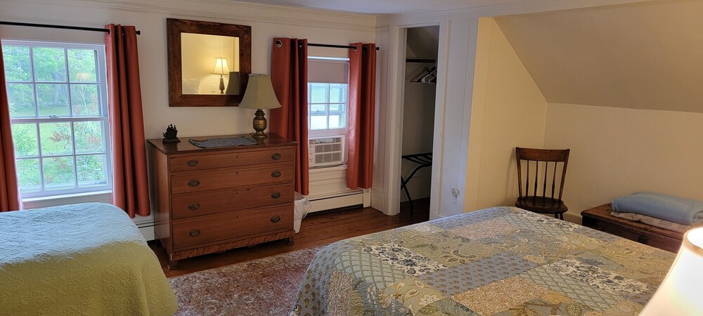 Basic Room, Multiple Beds, Shared Bathroom