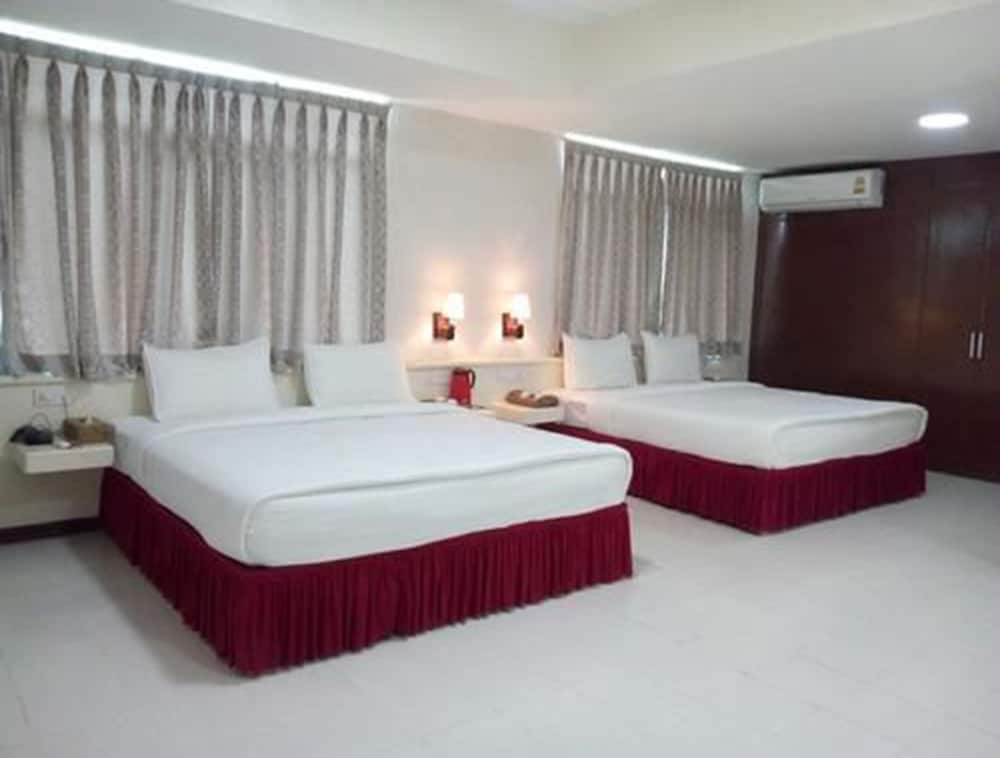 Taw Win Yadanar Suite photo 3