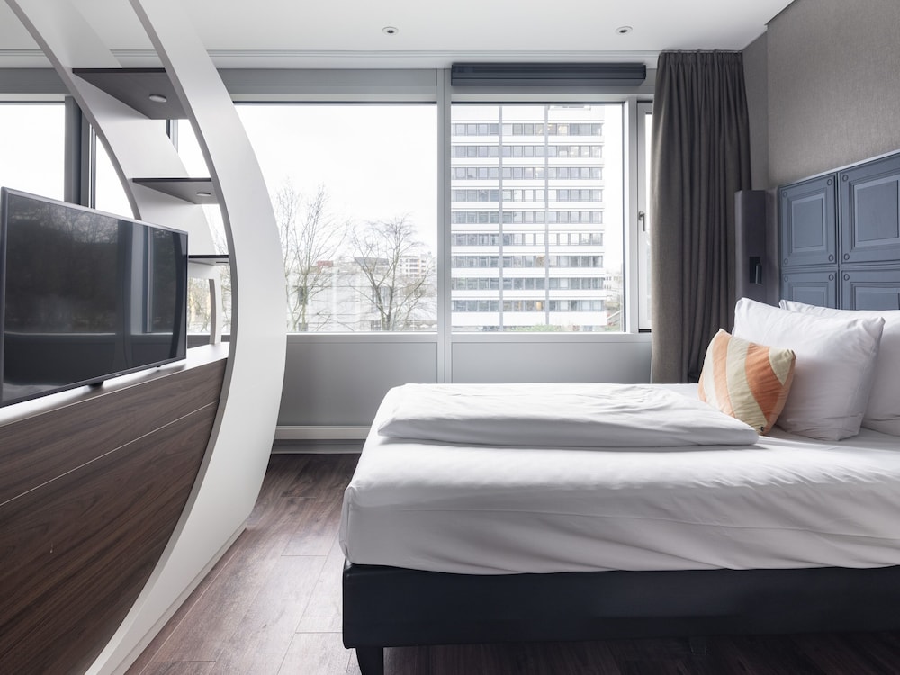 Large Studio, Kitchenette - Single Bed photo 2