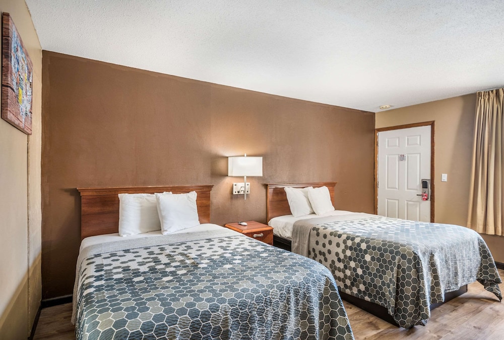 Standard Room, 2 Double Beds, Smoking