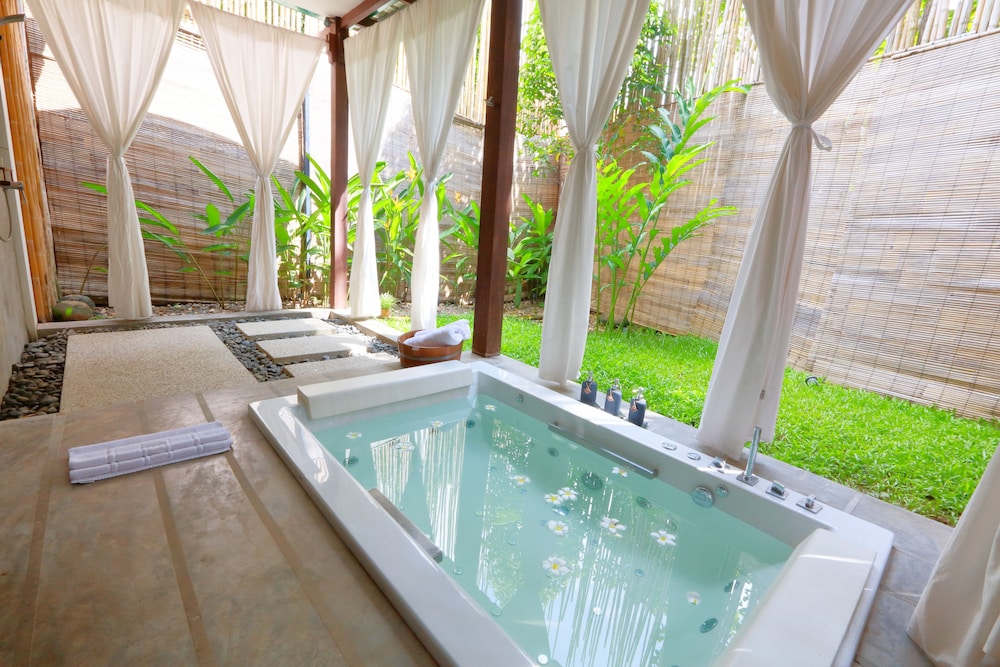 Villa King Bed