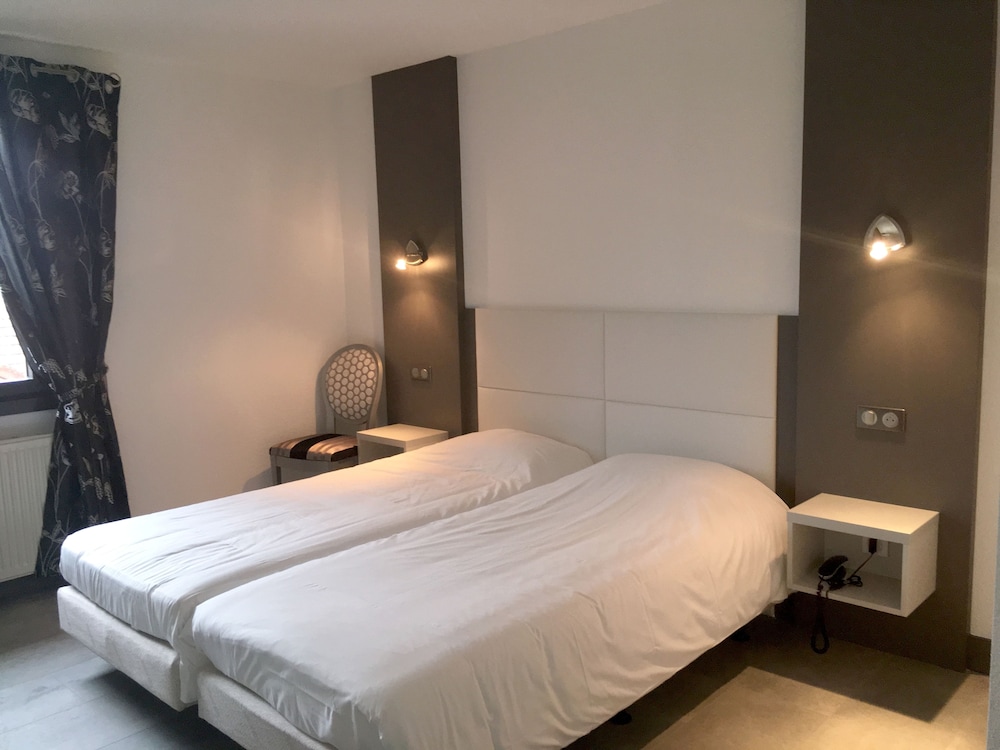 Standard Room, 2 Twin Beds photo 1