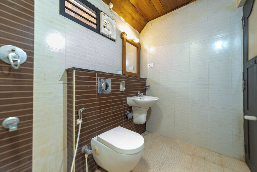 Superior Villa, Lake View photo 2