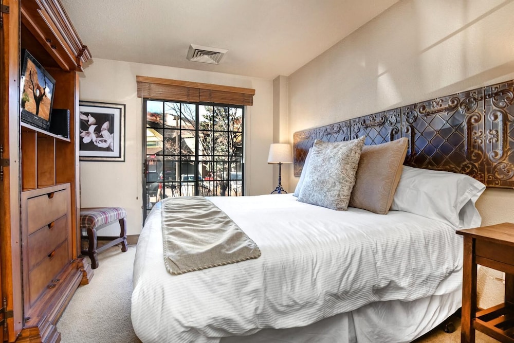 Condo, 1 Bedroom, Mountain View (Cbi 101) photo 1