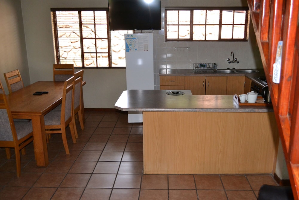 Two Bedroom Chalet With Patio photo 3